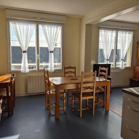 Maison centre de Barfleur Extérieur photo